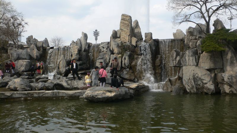 Mansudae Fountain Park